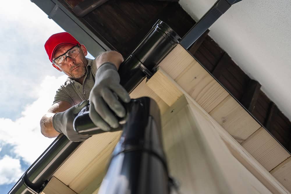 gutter-cleaning-service