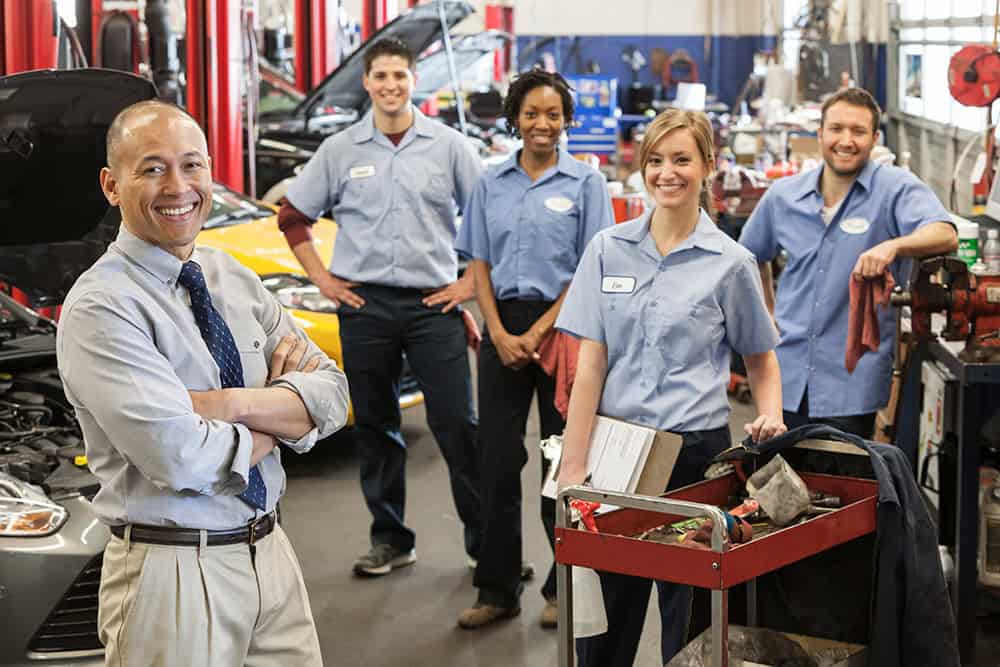 smiling-auto-repair-shop-team